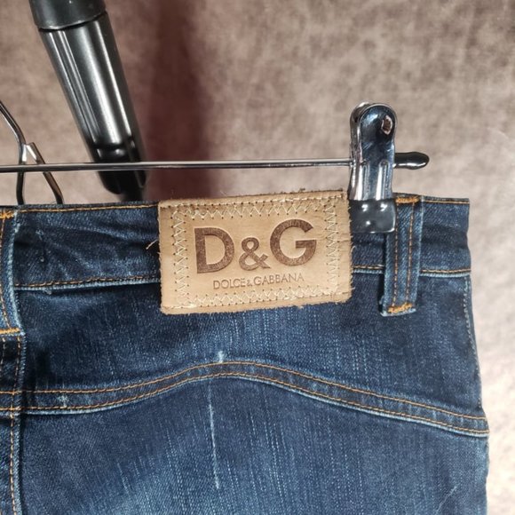 Dolce & Gabbana Dark Denim – Curve-Hugging Must-Have Jeans Size 27×41 - Picture 8 of 11